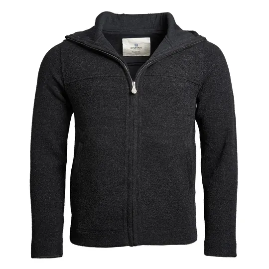 Eingabe: RYMHART-Jacke in Graphit mit Label im Kragen